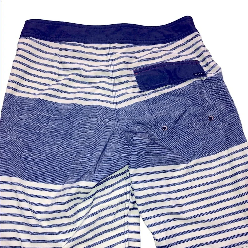 RVCA mens striped board/swim trunks/shorts size 29